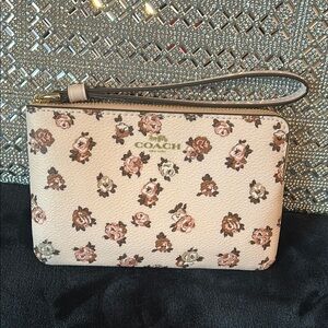 Coach Blush Multi Corner Zip Wristlet